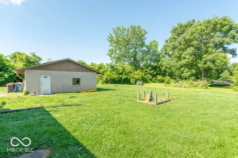 1230 N Blue Bluff Road Martinsville IN 46151