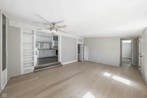 1607 Elmhurst Drive Indianapolis IN 46219