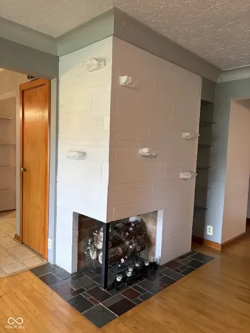 416 N Mccullum Knightstown IN 46148