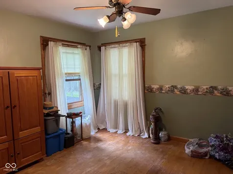 416 N Mccullum Knightstown IN 46148