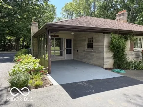 416 N Mccullum Knightstown IN 46148