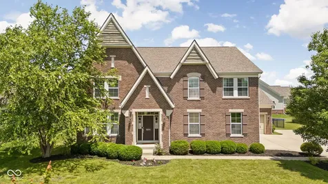 9204 Brookstone Place Zionsville IN 46077