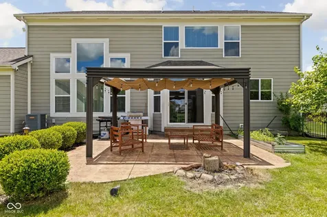 9204 Brookstone Place Zionsville IN 46077