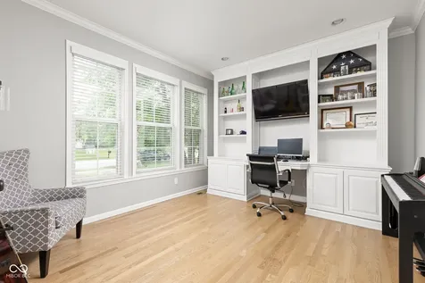 9204 Brookstone Place Zionsville IN 46077