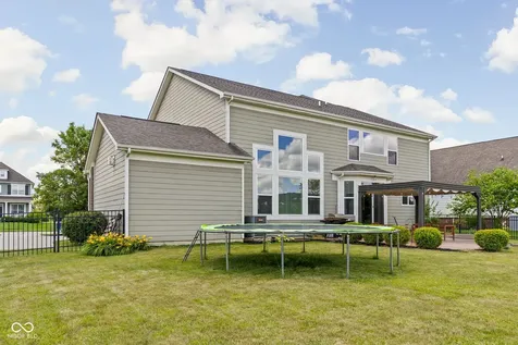 9204 Brookstone Place Zionsville IN 46077
