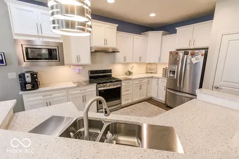 13496 Mosaic Street Fishers IN 46037
