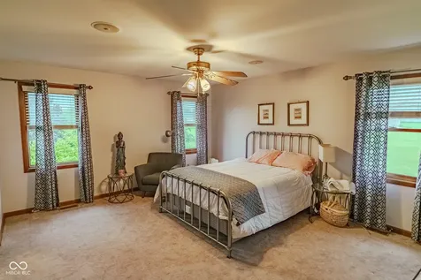 1580 E Garnett Drive Frankfort IN 46041