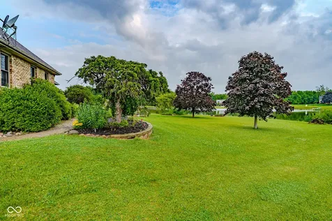 1580 E Garnett Drive Frankfort IN 46041