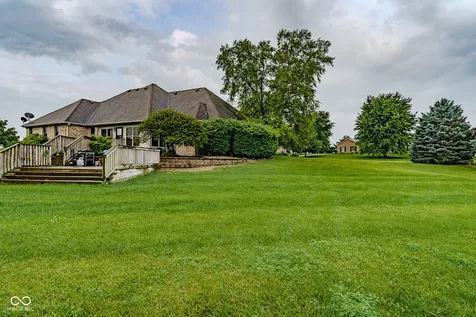 1580 E Garnett Drive Frankfort IN 46041