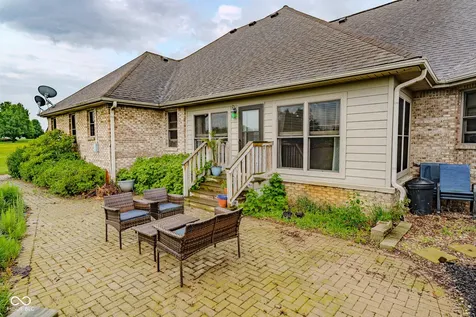 1580 E Garnett Drive Frankfort IN 46041