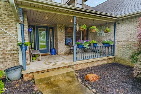 1580 E Garnett Drive Frankfort IN 46041