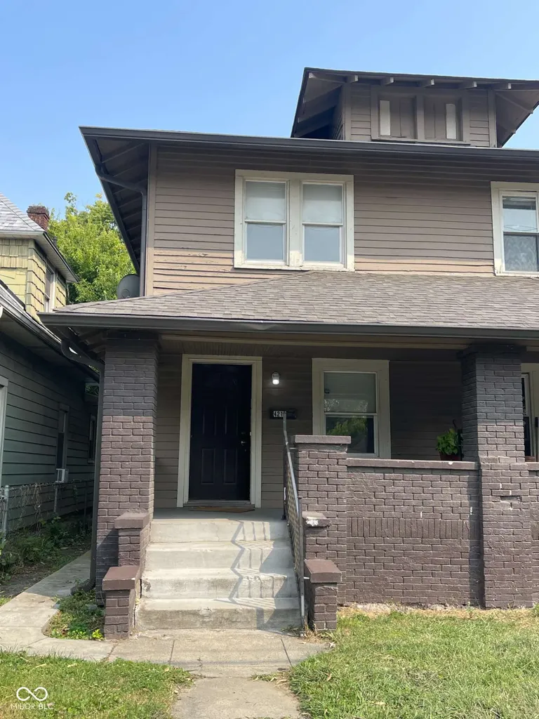 4212 E Washington Street Indianapolis IN 46201
