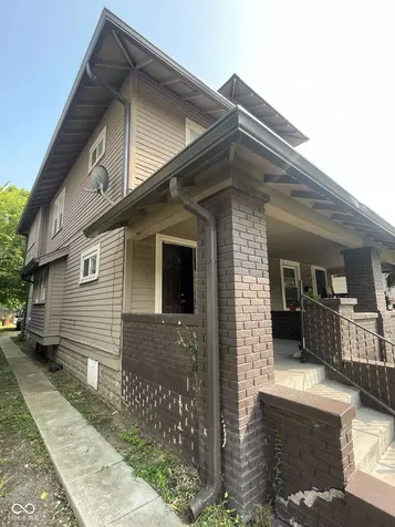 4212 E Washington Street Indianapolis IN 46201