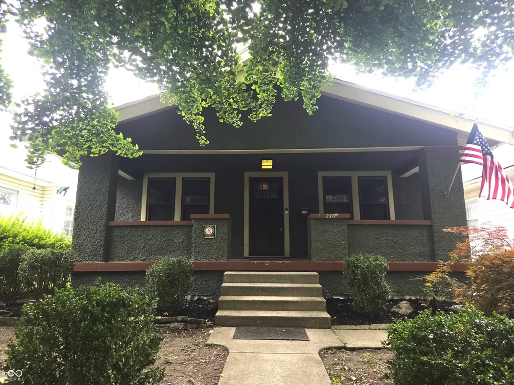 715 Wallace Avenue Indianapolis IN 46201