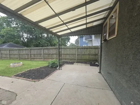 715 Wallace Avenue Indianapolis IN 46201