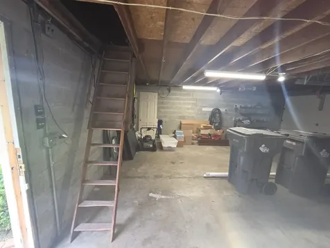 715 Wallace Avenue Indianapolis IN 46201