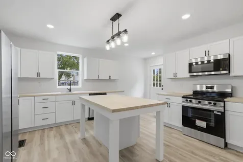 260 E Beecher Street Indianapolis IN 46225
