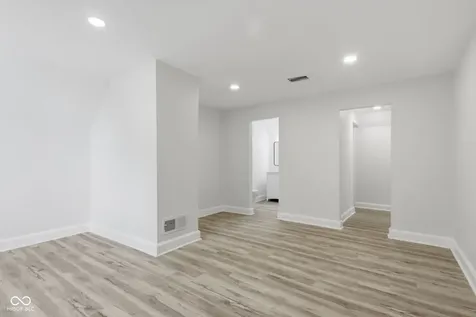 260 E Beecher Street Indianapolis IN 46225