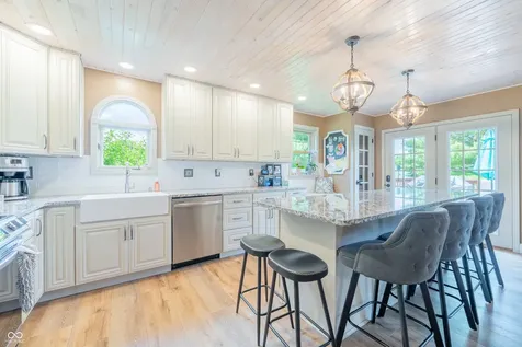 5015 Maple Grove Road Martinsville IN 46151