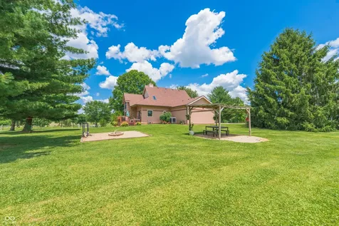 5015 Maple Grove Road Martinsville IN 46151
