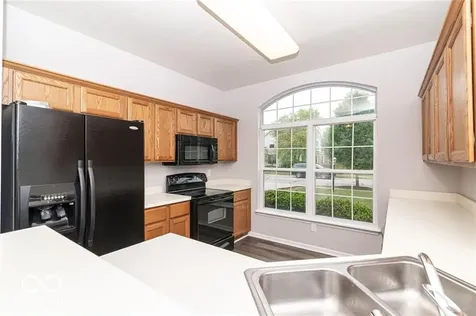10272 Lakeland Drive Fishers IN 46037