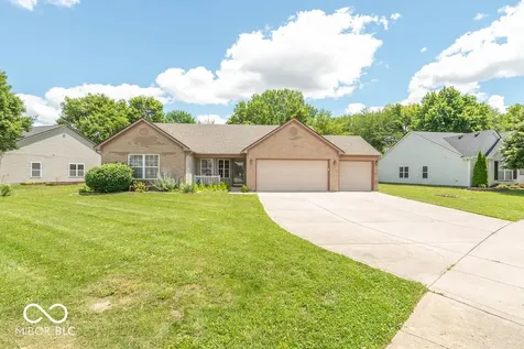 911 Port Drive Avon IN 46123