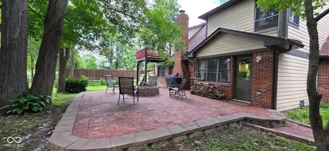 1914 S Hunters Ridge Lane Greenwood IN 46143