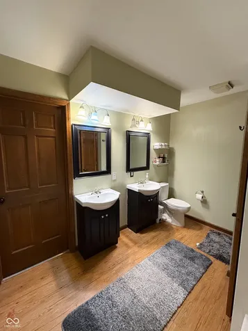 1914 S Hunters Ridge Lane Greenwood IN 46143