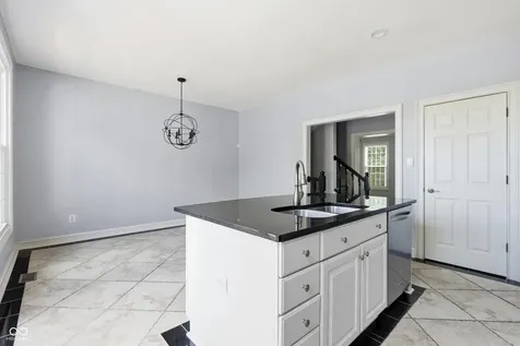 4314 Heyward Place Indianapolis IN 46250