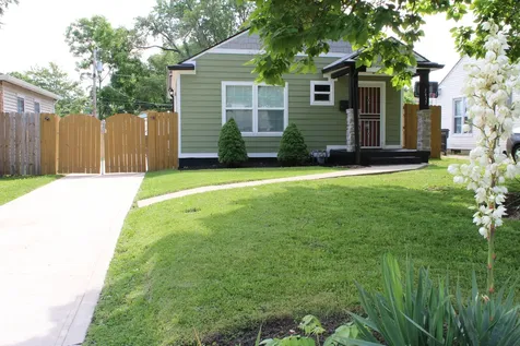 3437 Adams Street Indianapolis IN 46218