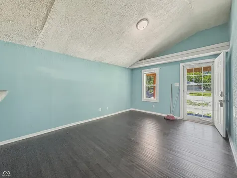 4607 Melrose Avenue Indianapolis IN 46241