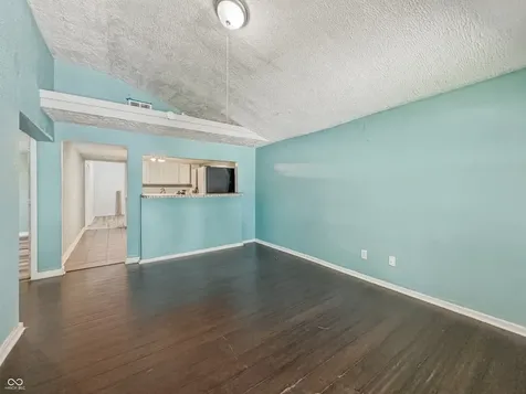 4607 Melrose Avenue Indianapolis IN 46241