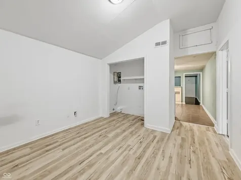 4607 Melrose Avenue Indianapolis IN 46241