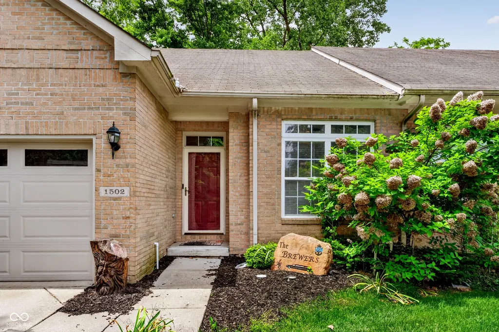 1502 Hideaway Drive Brownsburg IN 46112
