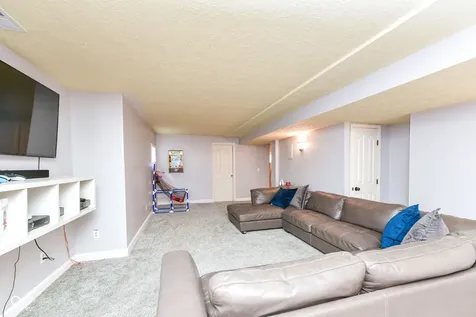 6137 Dado Drive Noblesville IN 46062