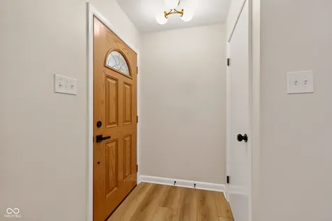 21 Blairsden Avenue Carmel IN 46032