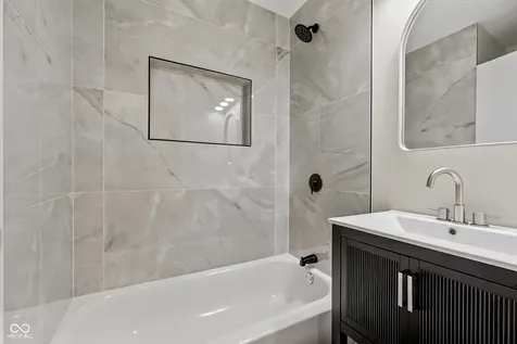 21 Blairsden Avenue Carmel IN 46032