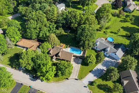 7608 W Mockingbird Court Fairland IN 46126