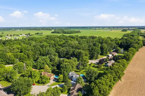 7608 W Mockingbird Court Fairland IN 46126