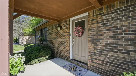 7608 W Mockingbird Court Fairland IN 46126