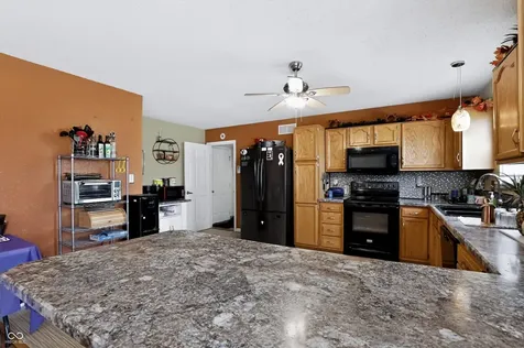 9625 Treyburn Lakes Drive Indianapolis IN 46239