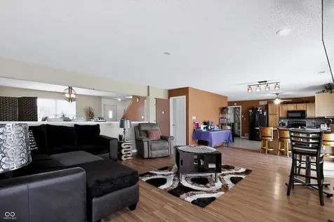 9625 Treyburn Lakes Drive Indianapolis IN 46239