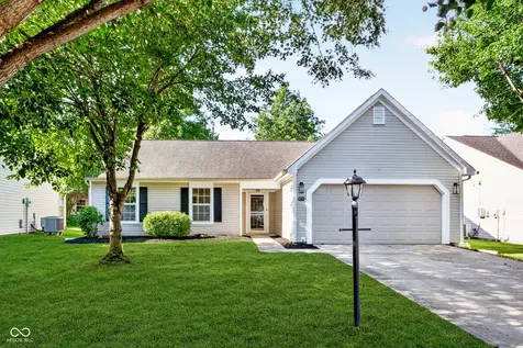 10226 Carmine Drive Noblesville IN 46060