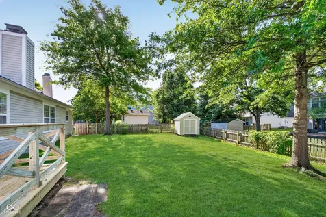 10226 Carmine Drive Noblesville IN 46060