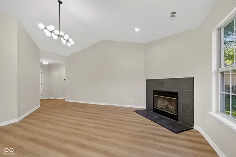 10226 Carmine Drive Noblesville IN 46060