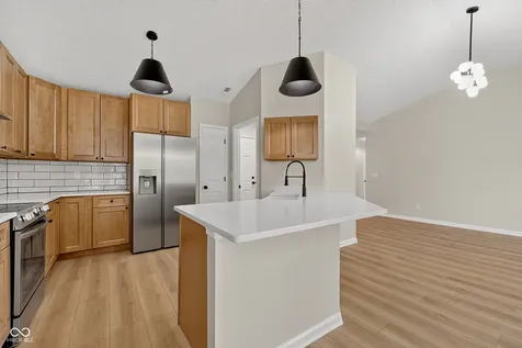 10226 Carmine Drive Noblesville IN 46060