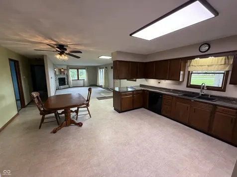 6161 N County Road 300 W Brazil IN 47834