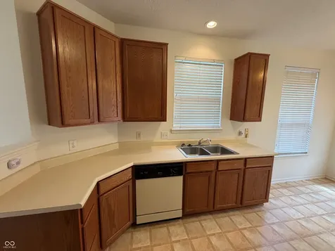 5506 Wilder Way Indianapolis IN 46216
