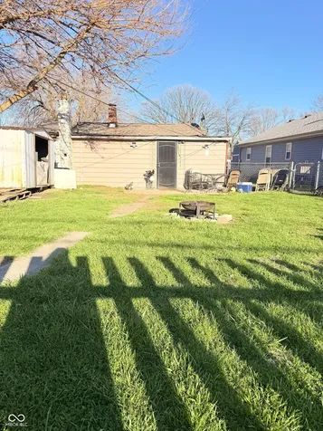 2754 S Lyons Indianapolis IN 46241