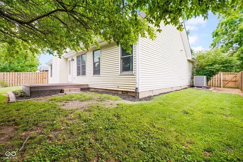 5902 Kennesaw Trail Columbus IN 47203